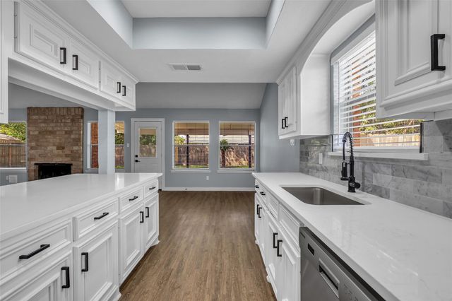 11114 Sageknight Drive, Houston, TX 77089