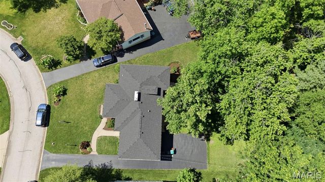 250 Turf Court, Webster Groves, MO 63119