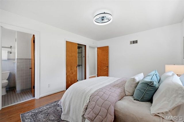 250 Turf Court, Webster Groves, MO 63119