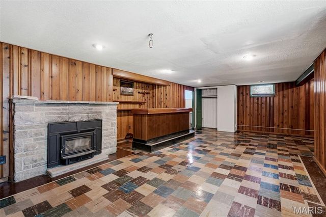 250 Turf Court, Webster Groves, MO 63119