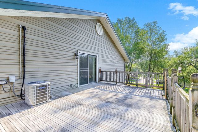 2700 Shenandoah Lane N, Plymouth, MN 55447