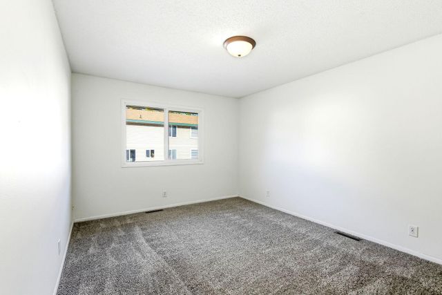 2700 Shenandoah Lane N, Plymouth, MN 55447