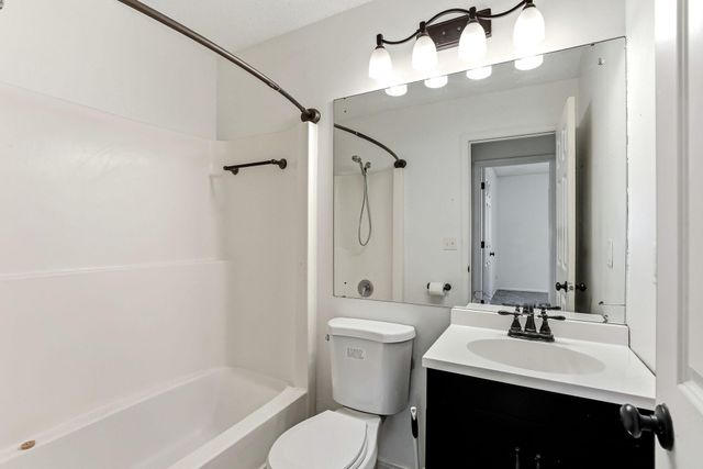 2700 Shenandoah Lane N, Plymouth, MN 55447