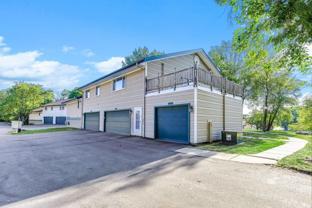2700 Shenandoah Lane N, Plymouth, MN 55447