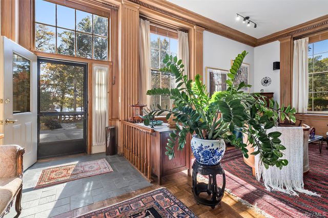 341 Furnace Dock Road 1, Cortlandt Manor, NY 10567