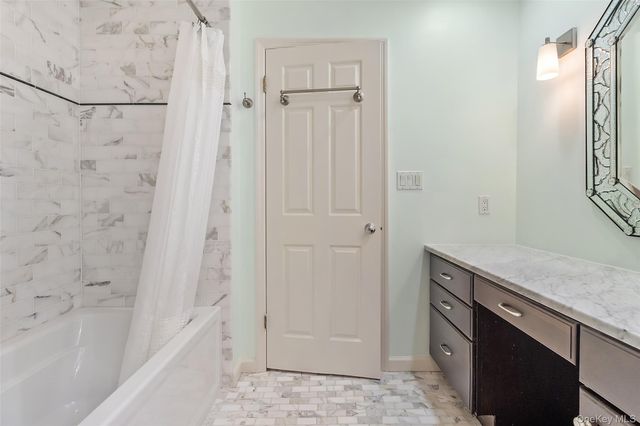 341 Furnace Dock Road 1, Cortlandt Manor, NY 10567