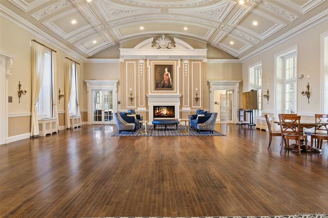 341 Furnace Dock Road 1, Cortlandt Manor, NY 10567