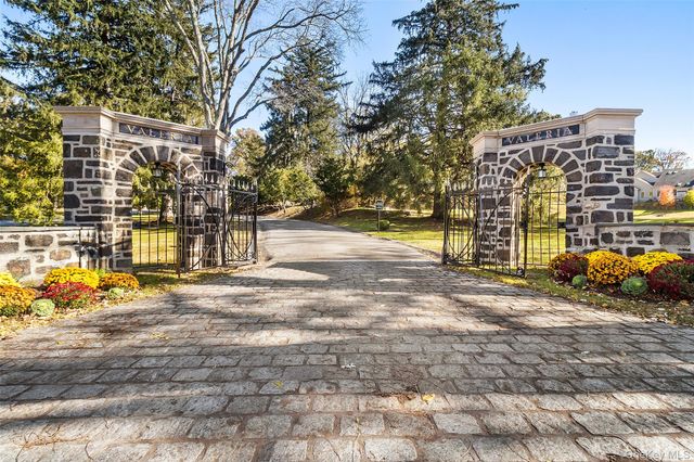 341 Furnace Dock Road 1, Cortlandt Manor, NY 10567