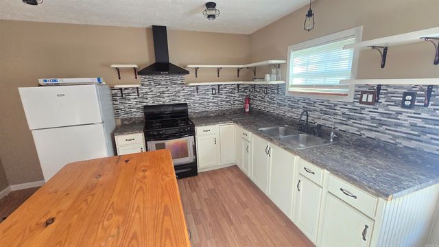 510 Good Spur, Shirley, AR 72153