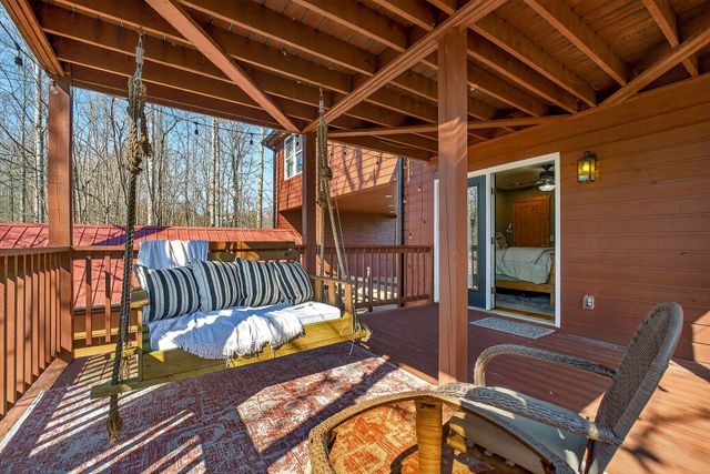 300 Crest Dr, Smithville, TN 37166