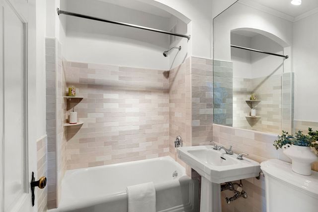 120 Beacon 3, Boston, MA 02116