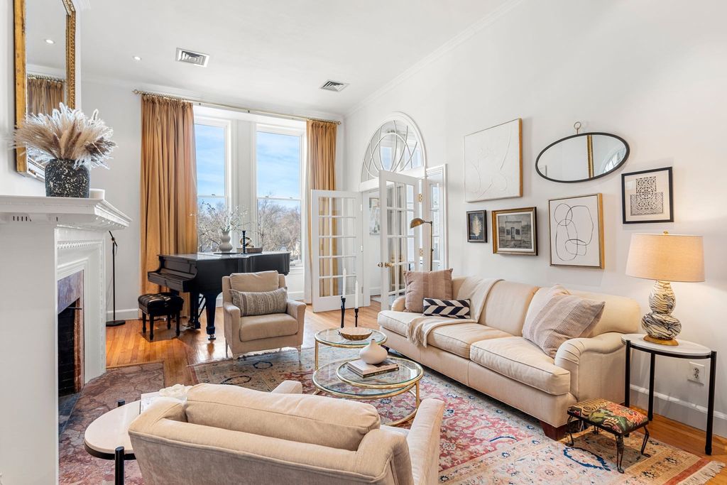 120 Beacon 3, Boston, MA 02116