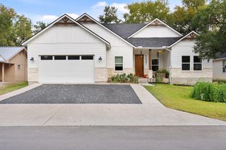 157 Augusta DR, Wimberley, TX 78676