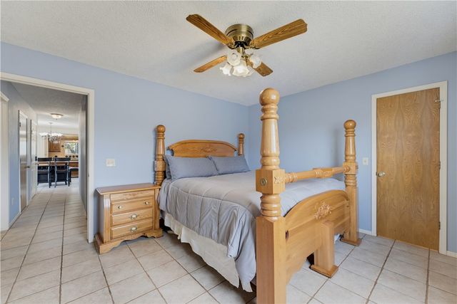 712 S Riviera Drive, Rogers, AR 72758