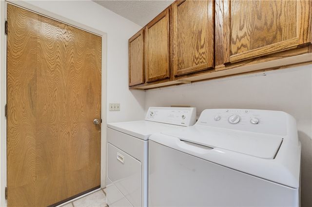712 S Riviera Drive, Rogers, AR 72758