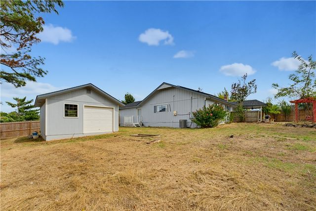 712 S Riviera Drive, Rogers, AR 72758