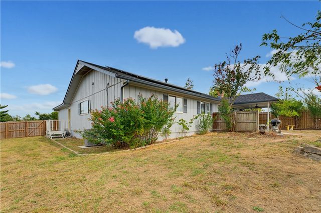 712 S Riviera Drive, Rogers, AR 72758