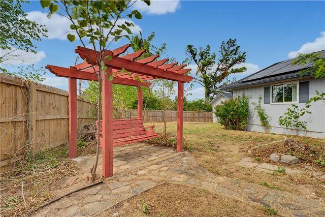 712 S Riviera Drive, Rogers, AR 72758