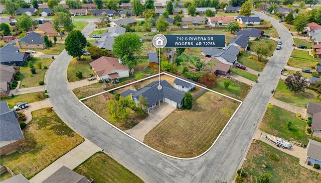 712 S Riviera Drive, Rogers, AR 72758