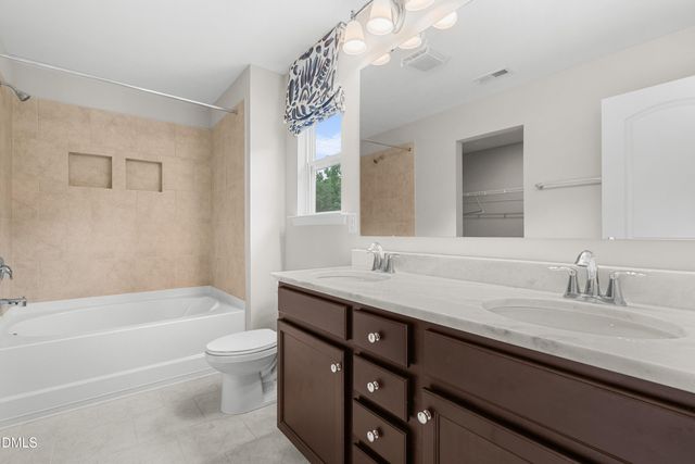 41 Manor Stone Drive, Clayton, NC 27527