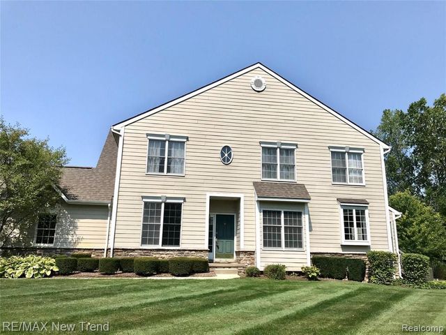 26360 Fieldstone Drive, Novi, MI 48374