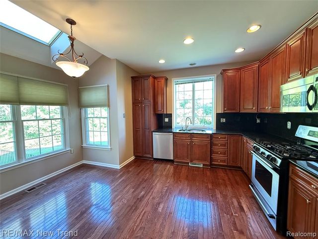 26360 Fieldstone Drive, Novi, MI 48374