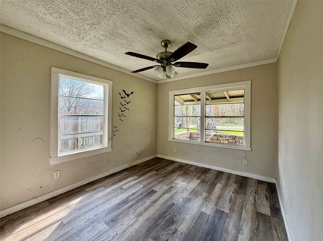 503 SW 15th Avenue, Mineral Wells, TX 76067