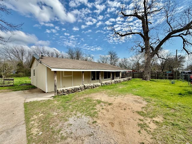 503 SW 15th Avenue, Mineral Wells, TX 76067
