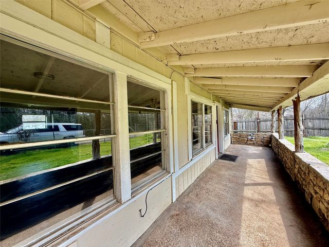 503 SW 15th Avenue, Mineral Wells, TX 76067