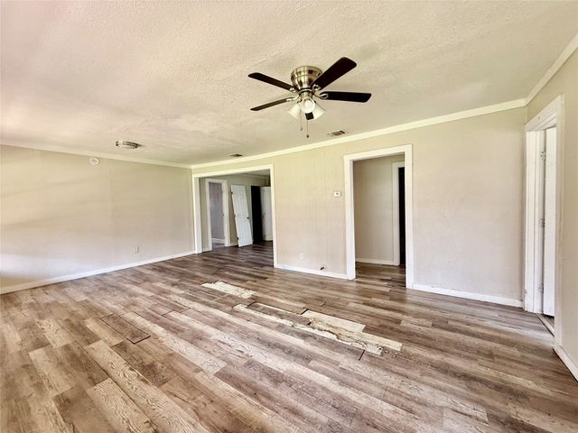 503 SW 15th Avenue, Mineral Wells, TX 76067