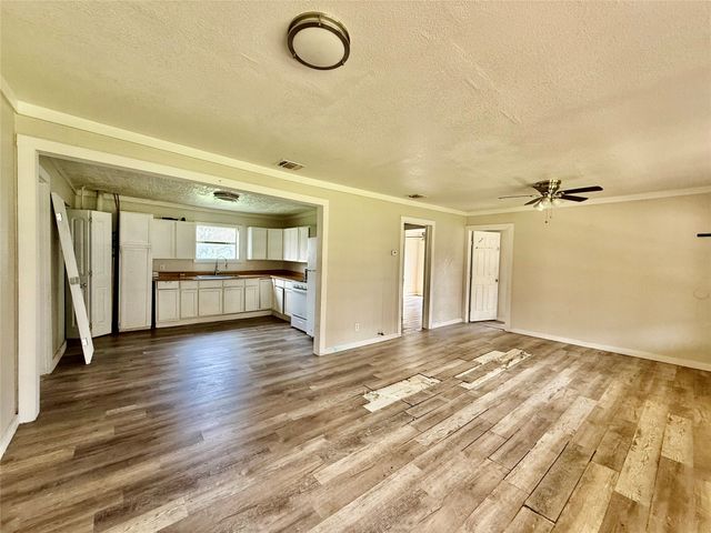 503 SW 15th Avenue, Mineral Wells, TX 76067