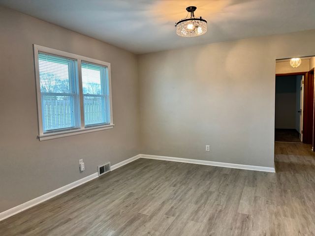 414 Bevan Drive E, Joliet, IL 60435