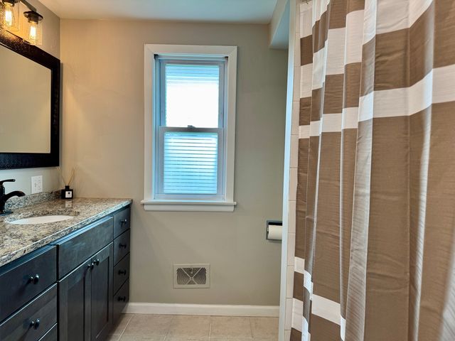 414 Bevan Drive E, Joliet, IL 60435