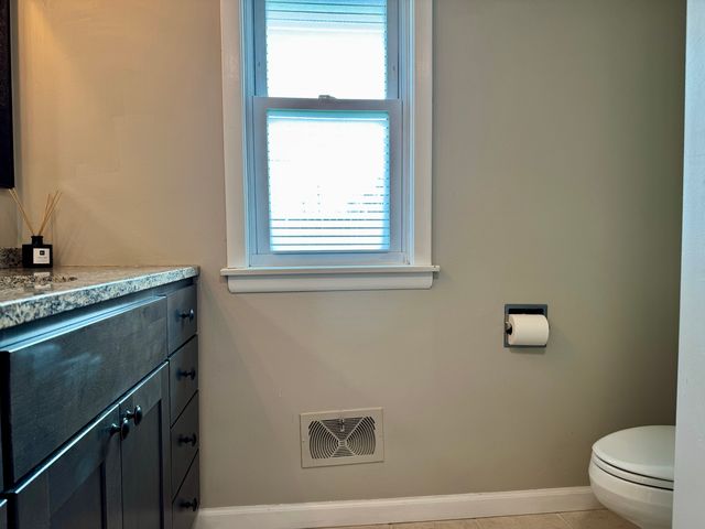 414 Bevan Drive E, Joliet, IL 60435