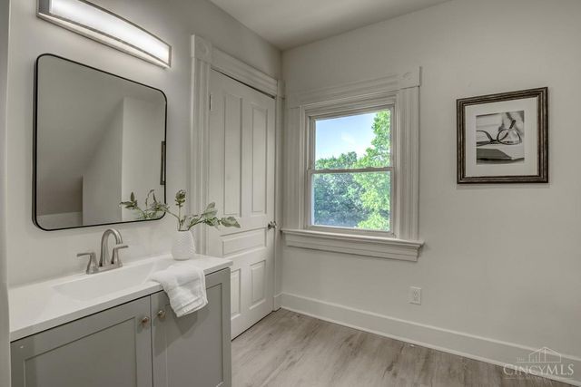 871 Hutchins Avenue, Cincinnati, OH 45229