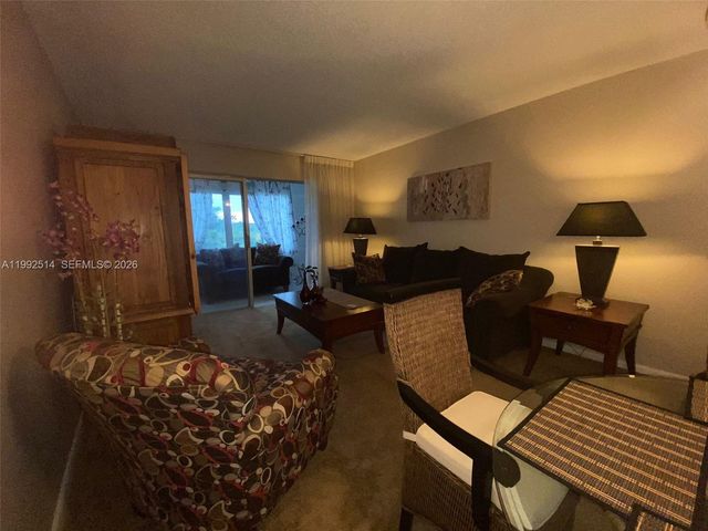 8135 Sunrise Lakes Blvd 308, Sunrise, FL 33322