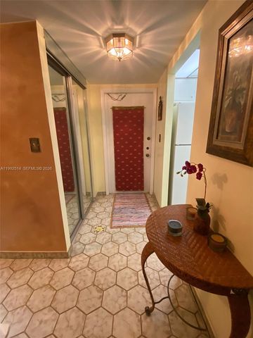 8135 Sunrise Lakes Blvd 308, Sunrise, FL 33322