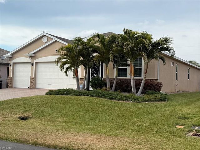 1807 SW 40th TER, Cape Coral, FL 33914