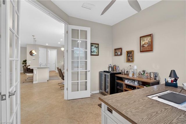 1807 SW 40th TER, Cape Coral, FL 33914