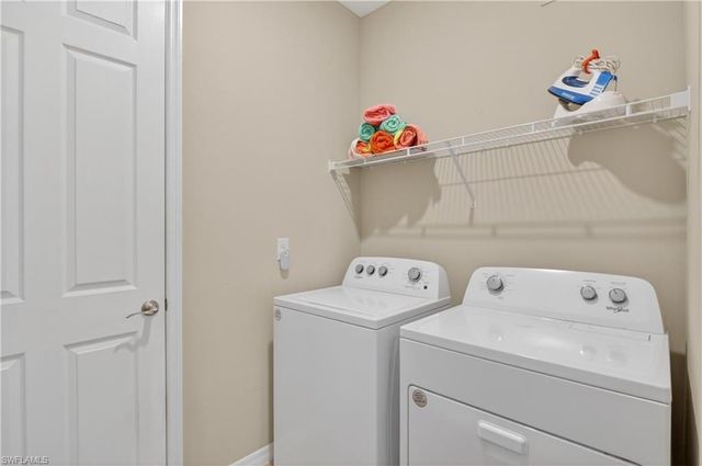 1807 SW 40th TER, Cape Coral, FL 33914