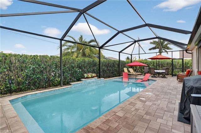 1807 SW 40th TER, Cape Coral, FL 33914