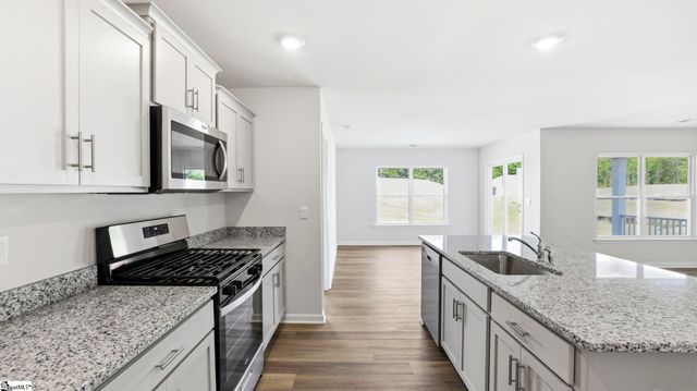 121 Cascade Lane, Seneca, SC 29678
