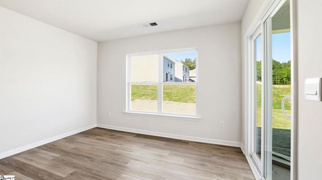 121 Cascade Lane, Seneca, SC 29678