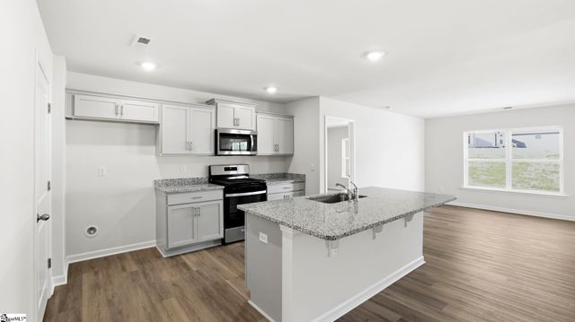 121 Cascade Lane, Seneca, SC 29678