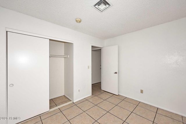 7827 W JENAN Drive, Peoria, AZ 85345