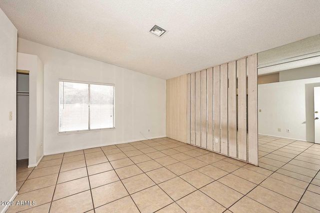 7827 W JENAN Drive, Peoria, AZ 85345