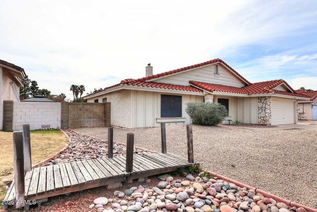 7827 W JENAN Drive, Peoria, AZ 85345