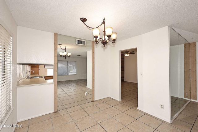 7827 W JENAN Drive, Peoria, AZ 85345