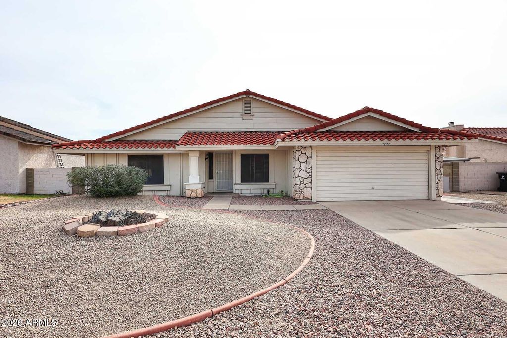 7827 W JENAN Drive, Peoria, AZ 85345