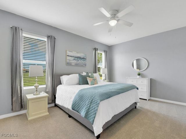 1426 SW Embers TER, Cape Coral, FL 33991